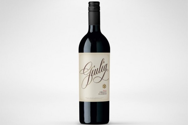 giulia wine  logo 